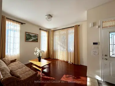 1 Morganfield Court, Richmond Hill, On L4e 0s6