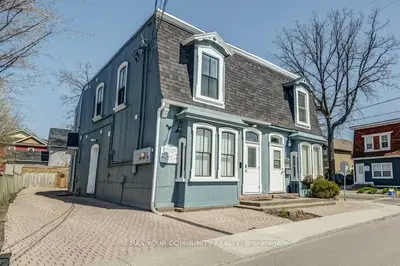 10 Centre Street, Markham, On L3p 2n8