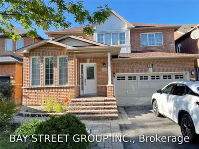 18 River Forest Street, Markham, On L3s 4h4