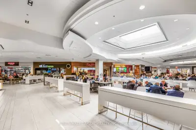 9350 Yonge Street, Richmond Hill, On L4c 5g2