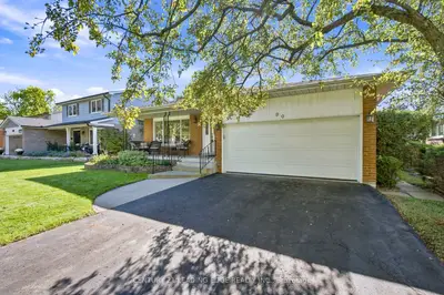 90 Pringle Avenue, Markham, On L3p 3l3