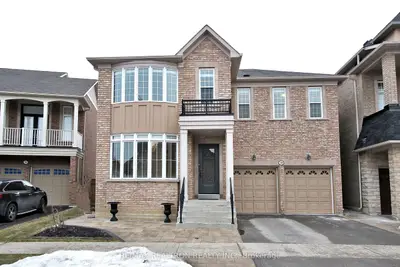 30 Valmont Avenue, Richmond Hill, On L4e 0p8