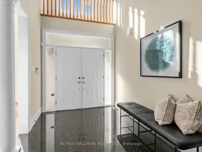8 Ridgley Court, Richmond Hill, On L4b 4n3