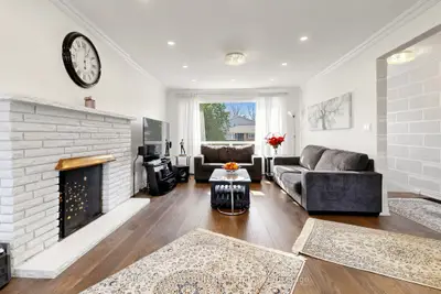 244 Tampico Road Main, Richmond Hill, On L4c 4r7