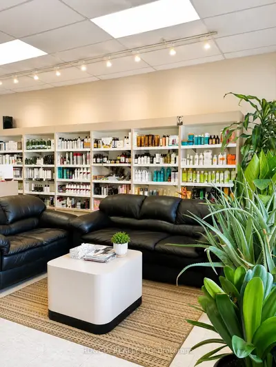 7313 Woodbine Avenue E, Markham, On L3r 3v7
