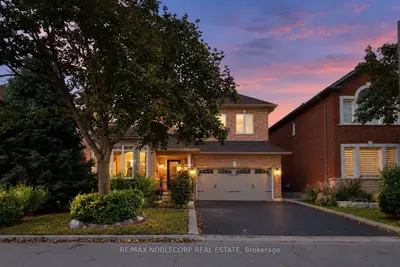 15 Woodland Trail Court, Vaughan, On L4l 9h9
