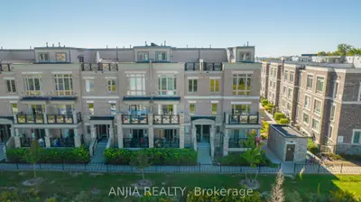 10 Dunsheath Way 207, Markham, On L6b 1n3