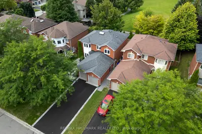 872 Hilton Boulevard, Newmarket, On L3x 2h8