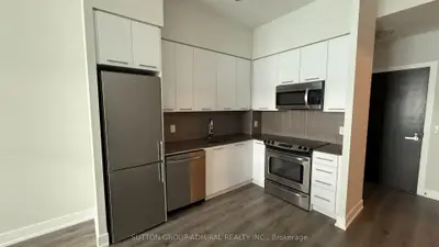 9471 Yonge Street 744, Richmond Hill, On L4c 0z5