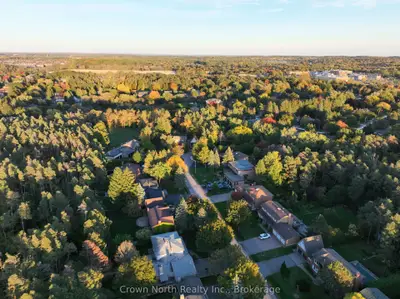 17 Black Willow Court, Richmond Hill, On L4e 2m7