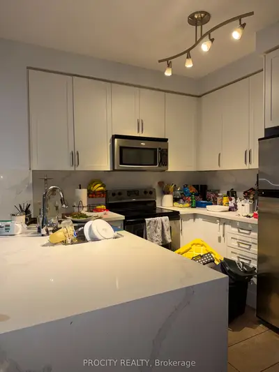 9235 Jane Street 203, Vaughan, On L6a 0j8