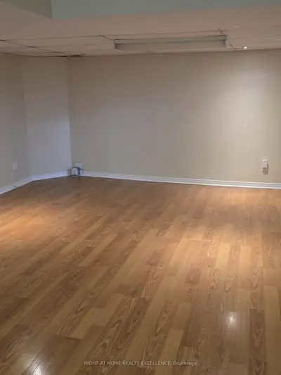 11 Charlton Avenue Basement, Vaughan, On L4j 6w4