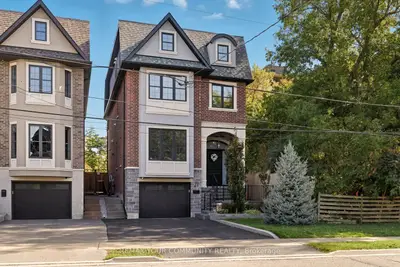 47 Hall Street, Richmond Hill, On L4c 4n7