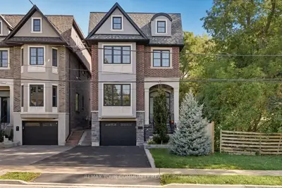 47 Hall Street, Richmond Hill, On L4c 4n7