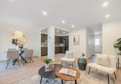 60 Camelot Way, Markham, On L3p 3w3