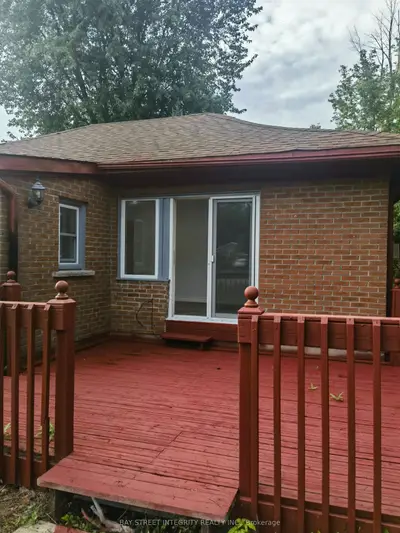 298 Lakeview Boulevard, Georgina, On L4p 2y7