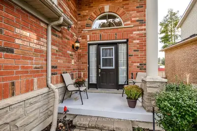 21 ARMEDA CLOW Crescent, Essa, ON l0m 1b2