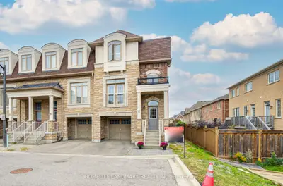 17 Etherington Way, Markham, On L6c 0x4