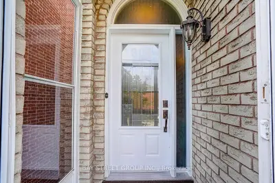 304 Charlton Avenue, Vaughan, On L4j 6h4