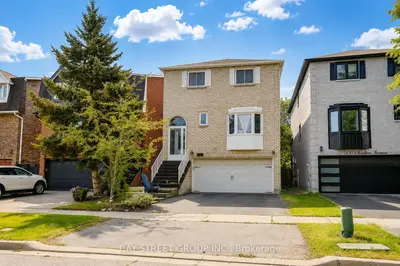 304 Charlton Avenue, Vaughan, On L4j 6h4