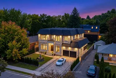 176 Rumble Avenue, Richmond Hill, On L4c 4g4