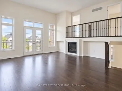 22 John Smith Street, East Gwillimbury, On L9n 0s7