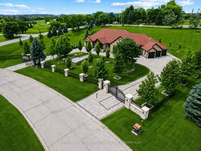 4 Loch Erne Lane, King, On L0g 1n0