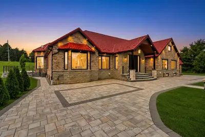4 Loch Erne Lane, King, On L0g 1n0