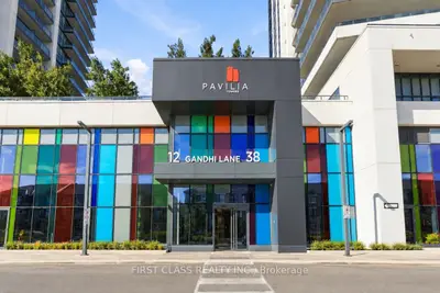 12 Gandhi Lane 3508, Markham, On L3t 0g8