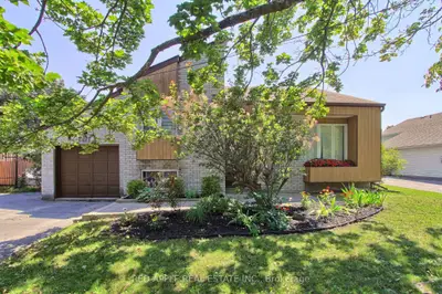 2277 Scythes Street, Innisfil, On L9s 1g7