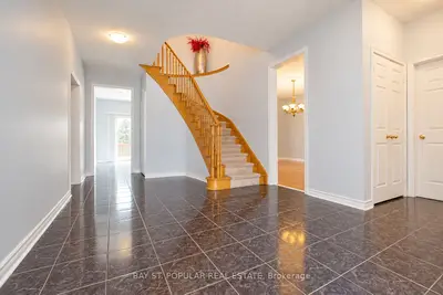 25 Subrisco Avenue, Richmond Hill, On L4s 1b1