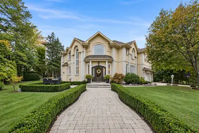18 Donna Mae Crescent, Vaughan, On L4j 1z8