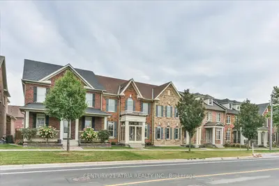 Att/Row/Townhouse in Markham