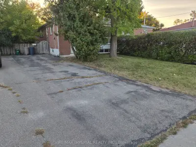262 Mcconvey Drive, Richmond Hill, On L4c 3k2