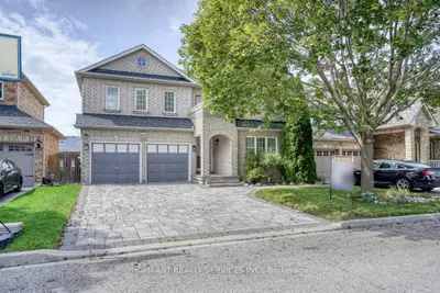 388 Wood Duck Lane, Newmarket, On L3x 2x5