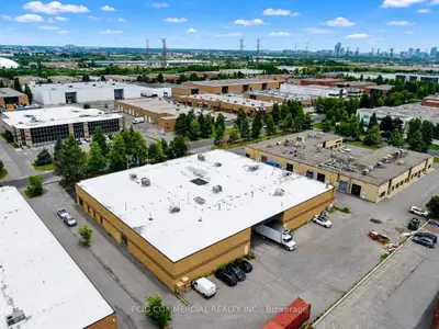165 Konrad Crescent 2, Markham, On L3r 9t9