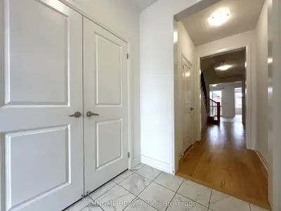 10 Richard Boyd Drive, East Gwillimbury, On L9n 0s6