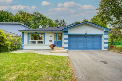 19 Penwick Crescent, Richmond Hill, On L4c 5b3