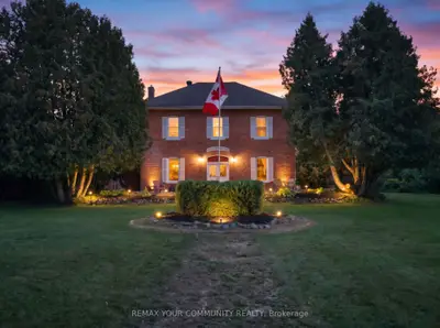 351 Hedge Road, Georgina, On L0e 1r0