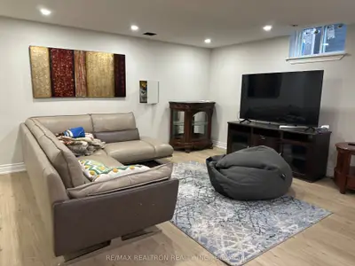 111 Spring Blossom Crescent Bsmt, Markham, On L6c 1x4