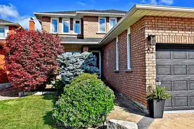 62 Castlehill Road, Vaughan, On L6a 1n8