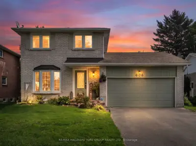 606 Haines Road, Newmarket, On L3y 6v5