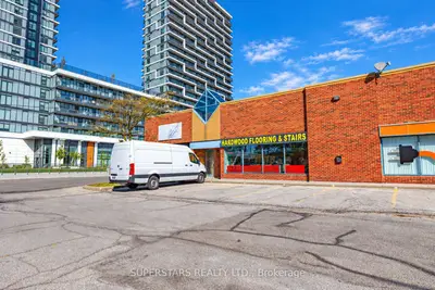 158 Anderson Avenue 11, Markham, On L6e 1a9