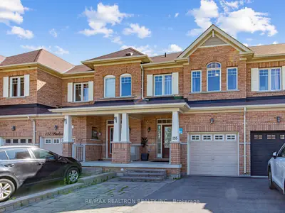 135 Windrow Street, Richmond Hill, On L4e 4y4