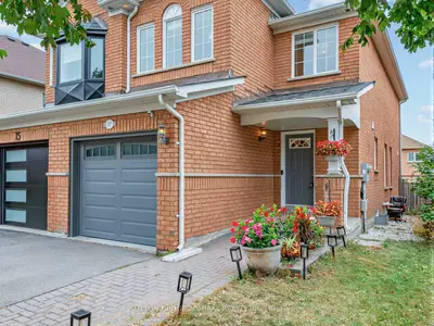 17 Royal Appian Crescent, Vaughan, On L4k 5k9