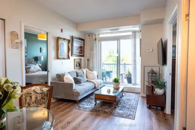 15450 Yonge Street 202, Aurora, On L4g 0k1