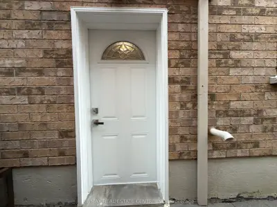 53 Dybal Street Lower, Vaughan, On L4h 2l2
