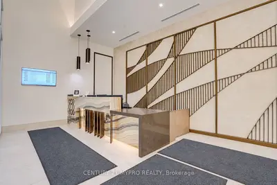 8888 Yonge Street 717, Richmond Hill, On L4c 5v6