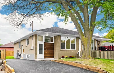 86 Newbury Drive, Newmarket, On L3y 4r3