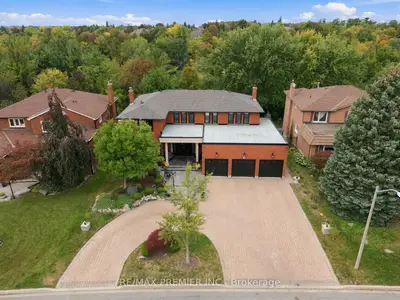 98 Cairnburg Place, Vaughan, On L4l 3l5